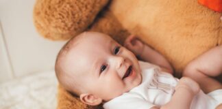 ĐỪNG ĐỂ CÁI ÔM, CÁI NẮM TAY HÓA THÀNH HƯ KHÔNG