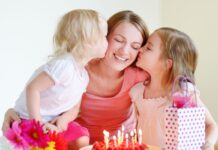 LÀM MẸ CÓ PHẢI LÀ TỤT HẬU?