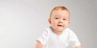 LÀM MẸ LÀ HỌC CÁCH SUY NGHĨ HAI LẦN: MỘT CHO MÌNH, MỘT CHO CON – VÌ CON LUÔN CHỌN TIN VÀO MẸ, HƠN LÀ TIN VÀO LOGIC