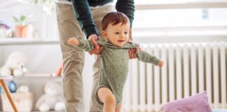2 CÁCH GIÚP TRẺ TỰ LẬP HƠN MỖI NGÀY
