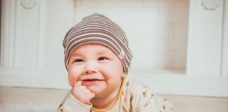 MỖI ĐỨA TRẺ SINH RA ĐỀU MANG TRONG MÌNH MẦM THIỆN